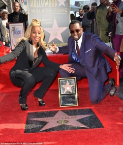 callmesyddd-blog: ruinedchildhood:  17mul:  tani-b-art:   thepopcultureblog:  Mary J Blige enjoys her 47th Birthday by receiving a Star on the Hollywood Walk of Fame! 💫🌟💫🌟    👸🏿 👏🏿😎👌🏿    😂 