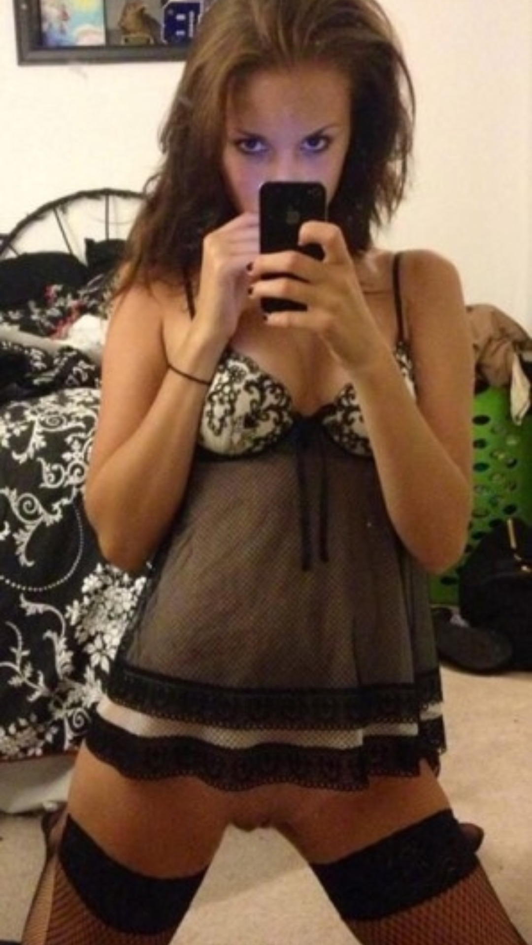 random-hotness-teen-milf:  3 of 3