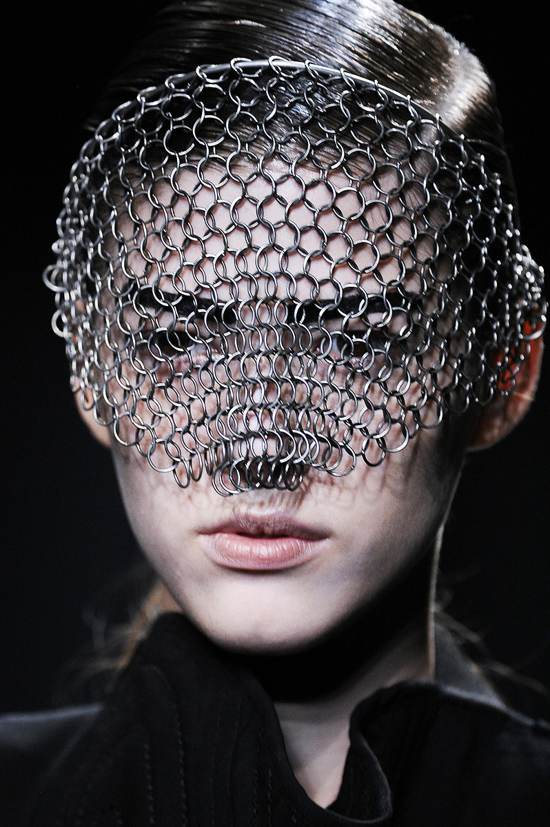 vogue-and-valium:  Ann Demeulemeester  