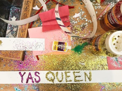 Who let me have glitter. #crafty #craft #glitter #yasqueen #queen #artsandcrafts (at Grand Rapids Ch