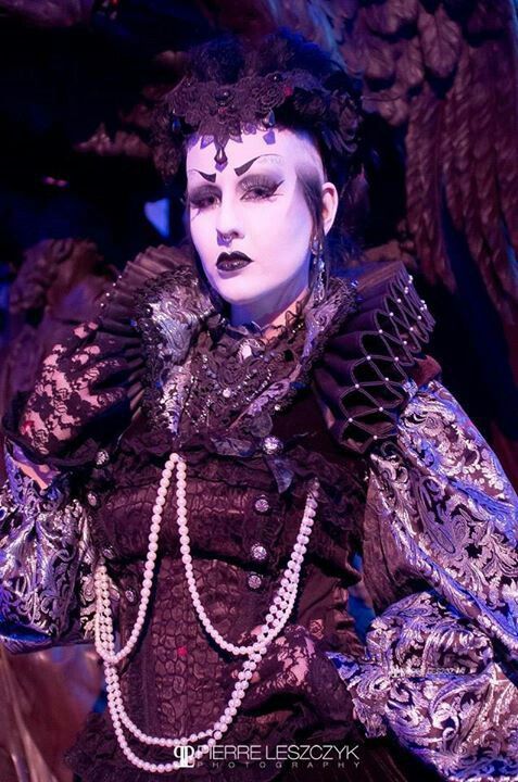 victorian-goth:  Victorian Goth