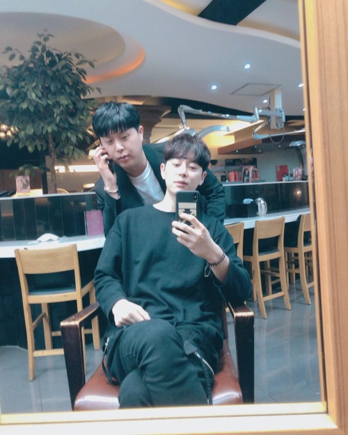 youngmar4:200413 DONGHYUN OFFICIAL INSTAGRAM UPDATE ~I really enjoy the haircut I got from my good f