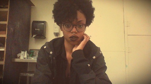 onthatspaceshit:Black Girl Shitinstagram: y.ab1040