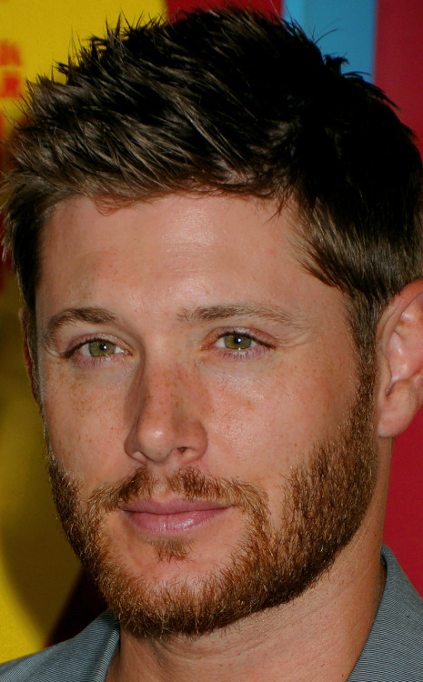 dancewithmejensen:Jensen Perfection Ackles - 2011 CMT Awards