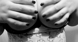 bbwamandanicole:  I just want someone to hold me down and fuck me in-between my tits.  Sex Blog 