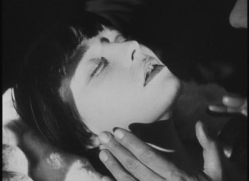 thewisecrackingtwenties: Prix de Beauté (1930) directed by Augusto Genina  ICO