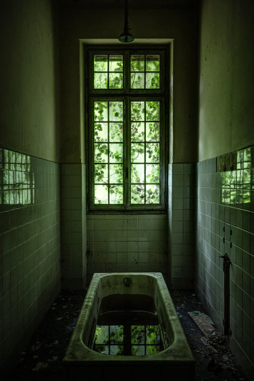 nevver:   The jails are full and the madhouses closed 