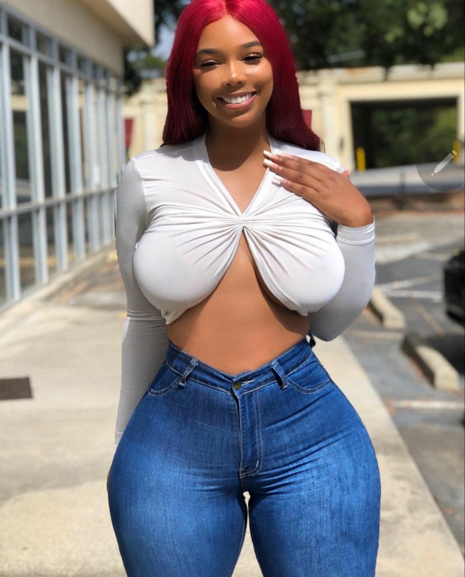 csmitty4u:princejazziedad:DeliciouslySexy. Ms RavieLosso ❤️ ❤️ ❤️ CHECK!!!
