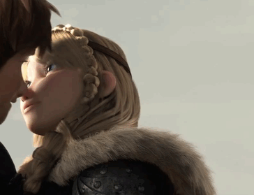 lutavero:  Astrid’ smiles after the kisses with Hiccup 