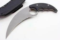 gunrunnerhell:  Laci Szabo Knives - Monster