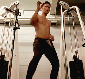 magnuslightswood: harry shum appreciation meme  1/? → favorite dancing video 