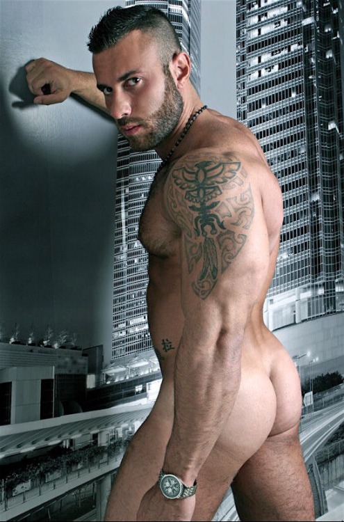 topshelfmen:  Topshelfmen Icon No.11: London based pornstar bodybuilder and escort Gianluigi Volti