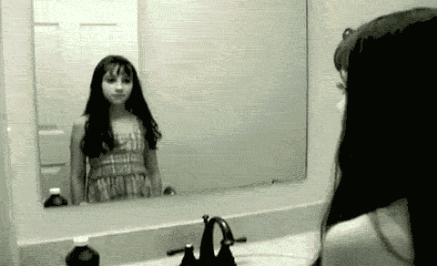 sixpenceee:  crispyycleanssss:  *sees strange reflection* now that’s some sixpenceee