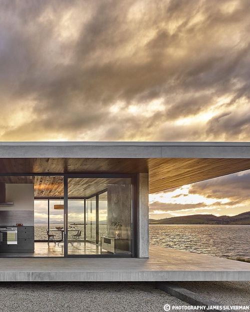 moodboardmix:    “Younger House,” Dunalley, Tasmania, Australia,Stuart Tanner Architects,Photographs: James Silverman / Brett Broadman 