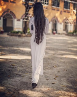 Lovely aodai…#streetlife #saigonsnaps #saigon #streetphotography #vietnam #aodai #hcmc #hanoi #hue
https://www.instagram.com/p/B4O6XshBUnk/?igshid=1xb142tsmiroz