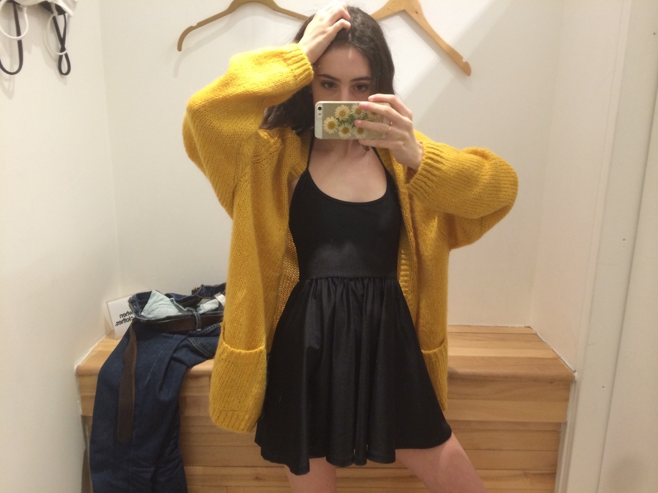 lothlo:  some1 buy me this cardigan!!