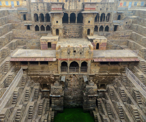 guwopbaby:starwarsgraphictee:politifag:indiaincredible:Step-wells in India by Victoria Lautm