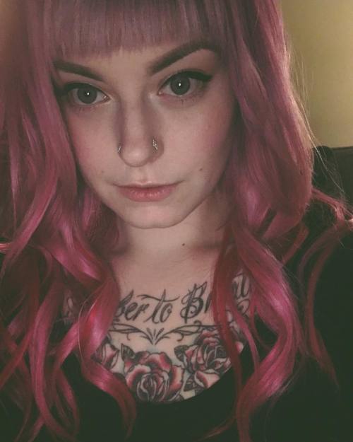 #sg #suicidegirls #sgselfie #pinkhair #girlswithtattoos #chesttattoo #pink #pastelhair #doublenostri