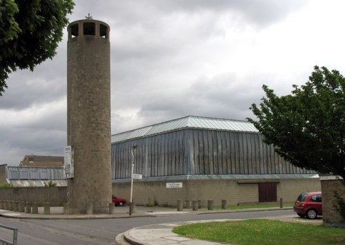 modernism-in-metroland: St. Joseph the Worker, Northolt (1967) by Robert Maguire and Keith Murray. I