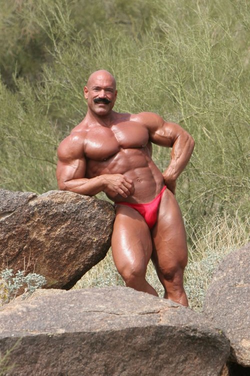 myfavoritemusclemen:   Carl Hardwick - Rusty Jeffers - Part 12http://myfavoritemusclemen.tumblr.com/post/140115841158/carl-hardwick-rusty-jeffers-part-11