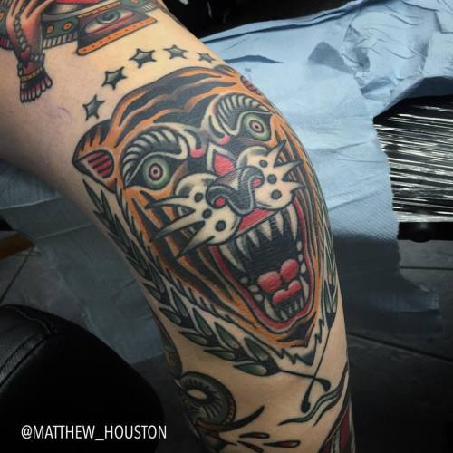 Healed knee on Hannah. They’re grrrreat! #healed #tiger #knee #bang #traditional #tattoo @seve