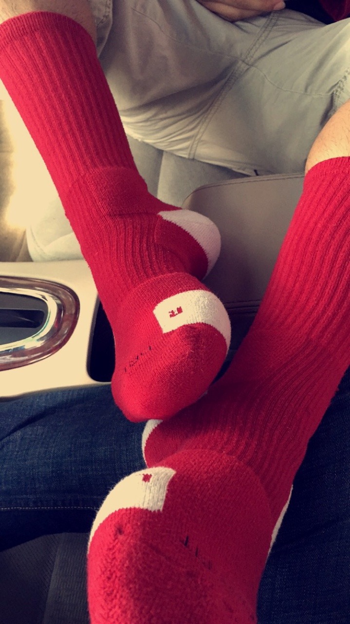 iluvsox: albertsocks:  when I met a guy and I asked him to put those Nike elites