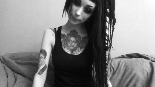 murderoticmaniac:  murderotic 
