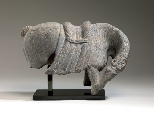 Stone Horse Tang Dynasty (618-907)Length 11 &frac12; inches, 29 cm.This extremely rare stone horse a