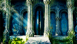 elvenking:In a great cave some miles within the edge of Mirkwood on its eastern side there lived at 