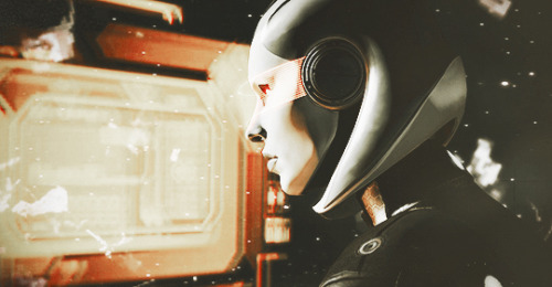 dagna: Primary defense systems are offline. We can save the Normandy, Mr. Moreau, but you must help 