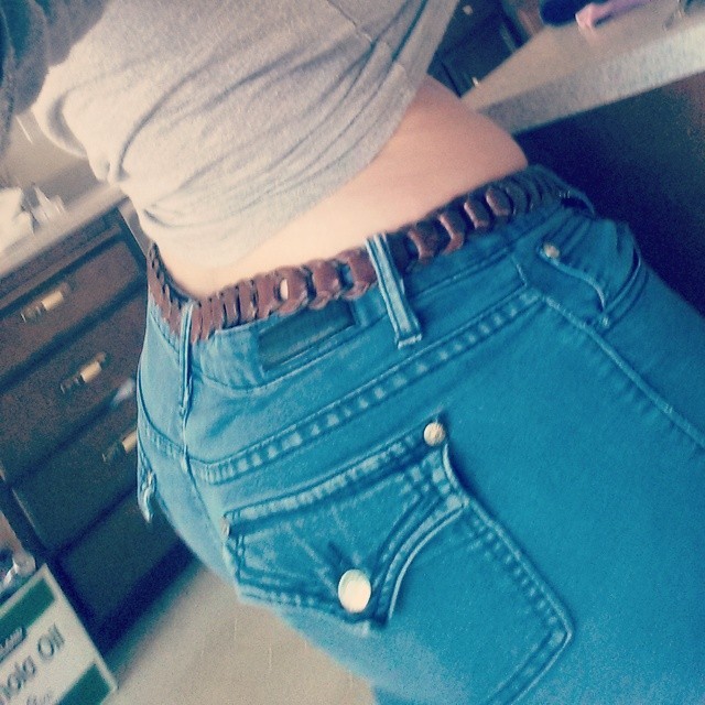 malmalloy:  I really do need a camera on a stick #buttfie #belfie #gratuitousbuttpic