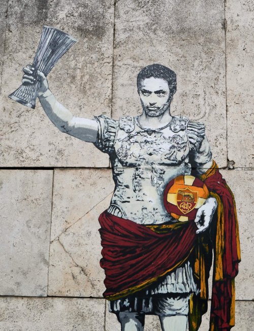 What we do in life, echoes in eternity. Street art from Rome that celebrates AS Roma’s Conference Le