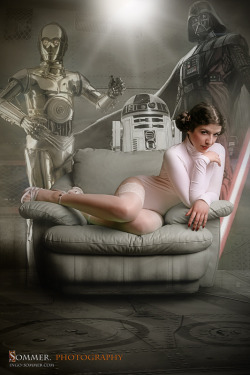 cosplayiscool:  Leia by la-esmeraldaCheck out http://cosplayiscool.tumblr.com for more awesome cosplay