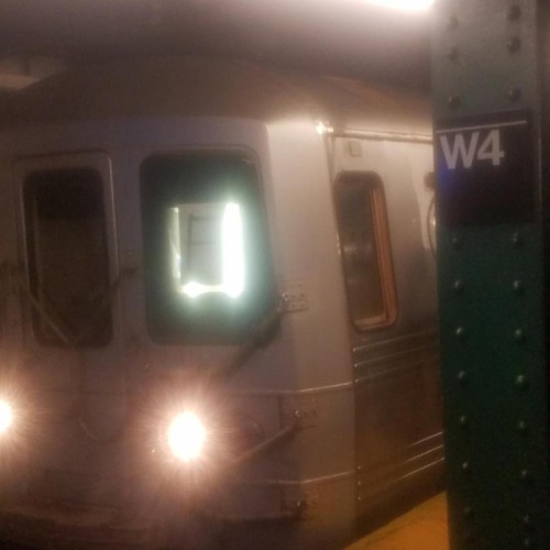 XXX Everyone think #mta has money, they can’t photo
