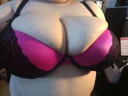 peachybbw:  Tomorrow I’ll be 19 years old and I still can’t find a bra that fits &gt;:(