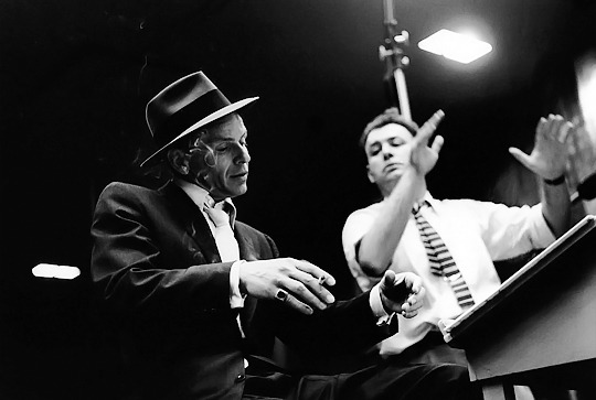 chungskings:  Frank Sinatra. Photographed by William Claxton. (Hollywood, 1954) 