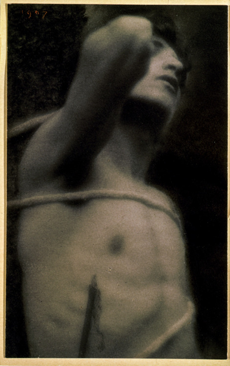 onceuponatown:Boston. F. Holland Day’s Saint Sebastien, 1906.