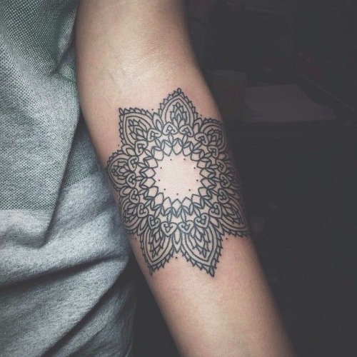 handforgedsolitude:  “You’re like the lotus flower that had to grow through mud to become beautiful.” 