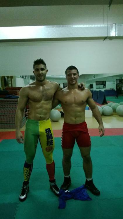 nonwrestlingwrestlers:  Follow http://nonwrestlingwrestlers.tumblr.com