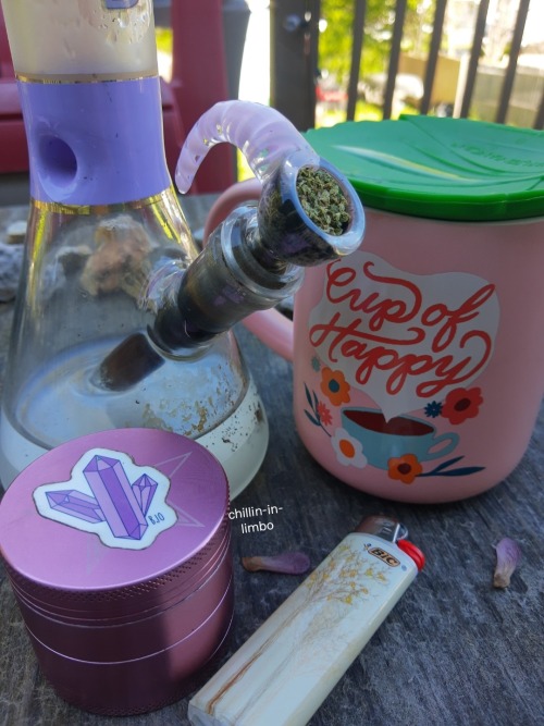 chillin-in-limbo:Tea and Weed 🌿💨☕ adult photos