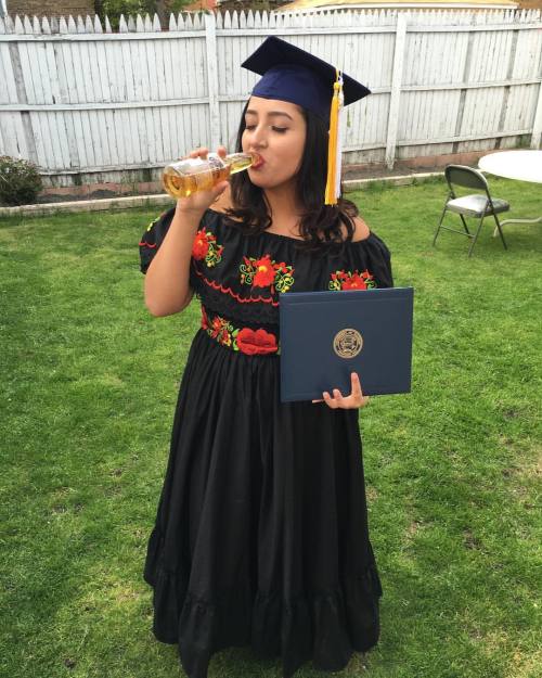 pobredreamer: chinga-2madre: When you’re a officially one of the &lt;1% Latina engineers p