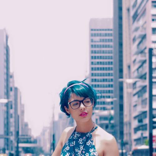 imagine-strawberries:   All blue in the city! ;)  Photo by @micomelli 