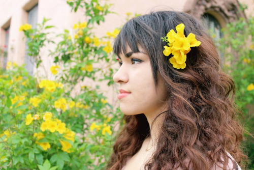 (4/17/2014) The amazing rjntea took photos of me yesterday for a class project of hers. It was a really fun afternoon (: