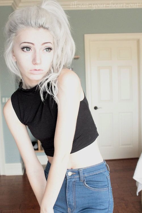 fat-wintergirls: think-smaller: Body goals: Sarah Marie Karda perfection