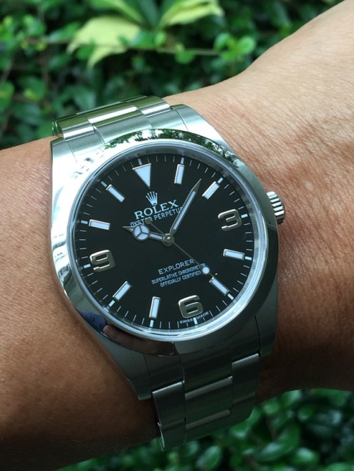 Rolex explorer 214270