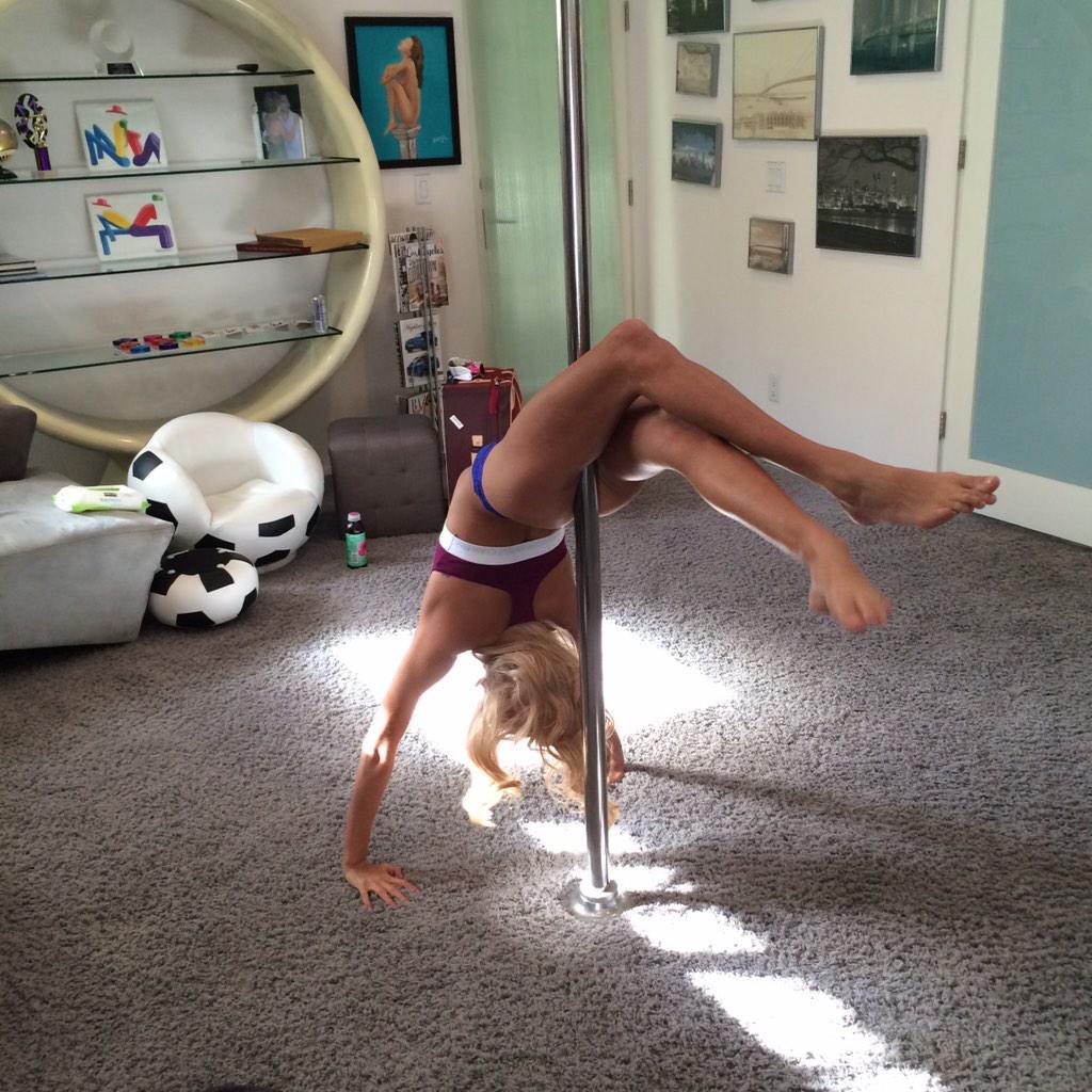 gorgeouspornstars:  I love you janicexxx