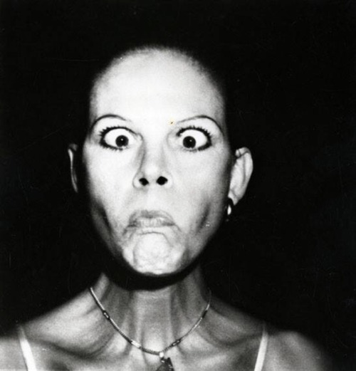 Une belle grimace de Claudia Cardinale. adult photos