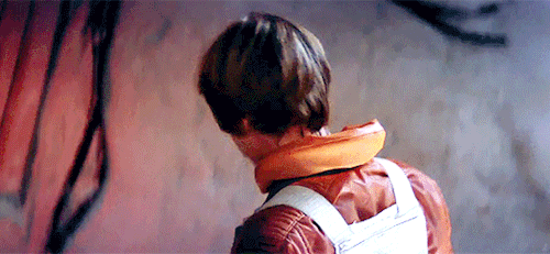 theorganasolo: idontwikeit: You all right? Han “totally cares” Solo