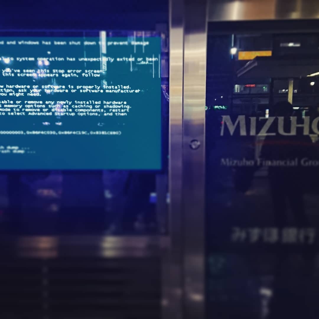 Blue (池袋駅 Ikebukuro Station)
https://www.instagram.com/p/B4Z9X2SjBNx/?igshid=104svs3n5ql88
