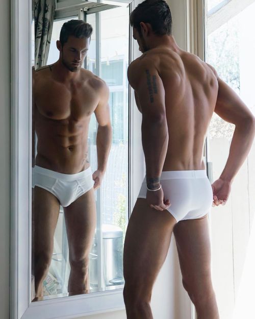 boyzoo2:  Christian Hogue by Nate Jensen